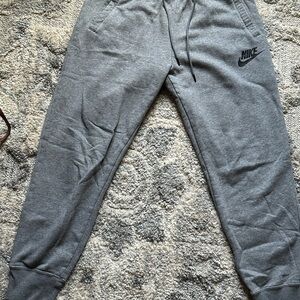 Size large nike sweatpants